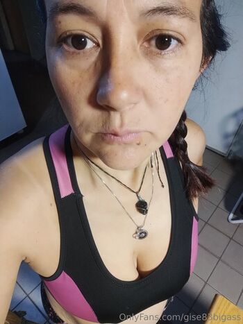 Full leaked Gisebigass private onlyfans photo