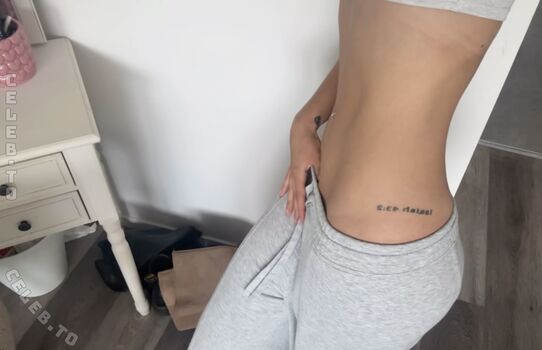 Full leaked Heidibve private onlyfans photo