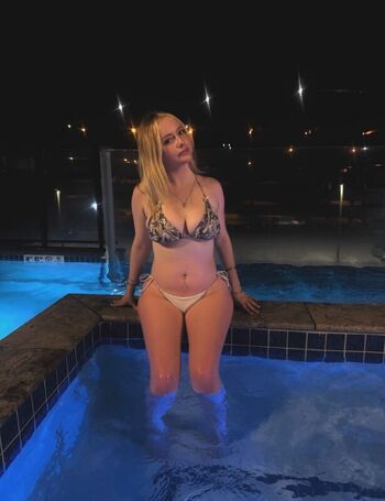 Full leaked Hopeemarie private onlyfans photo