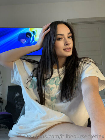 Full leaked Itllbeoursecretlex private onlyfans photo