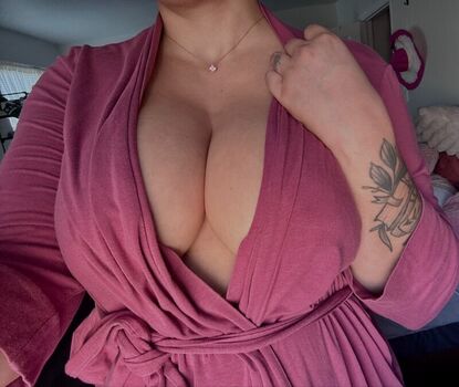 Full leaked Itsnotebbi private onlyfans photo