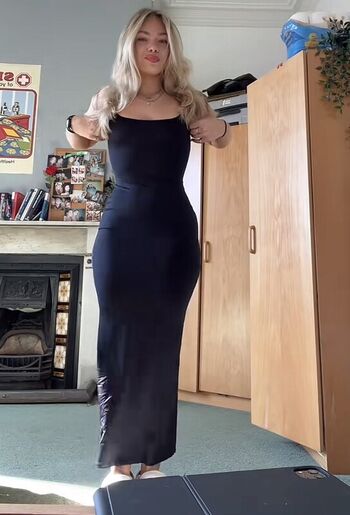 Full leaked Izzy swin private onlyfans photo