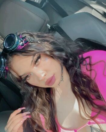 Full leaked Izzyboo private onlyfans photo