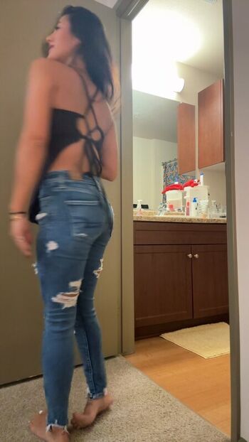 Full leaked Jasmine yi private onlyfans photo