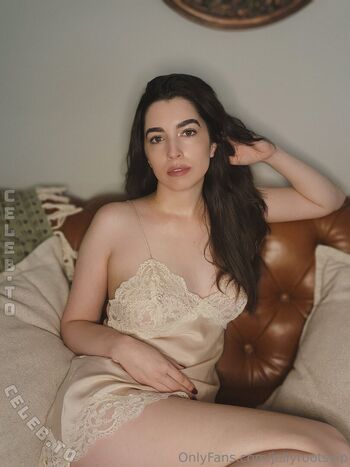 Full leaked Jellyroots private onlyfans photo