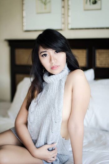 Full leaked Jenhime page private onlyfans photo
