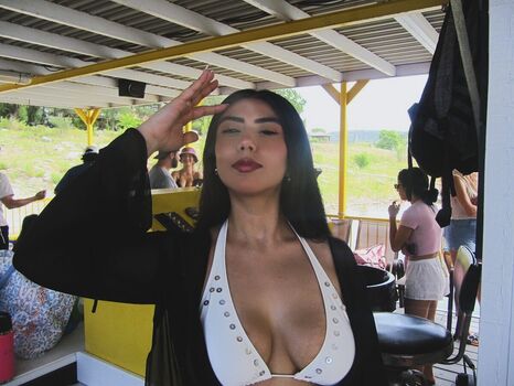Full leaked Veronica arajo/ private onlyfans photo