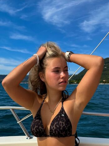 Full leaked Justfranzi x private onlyfans photo