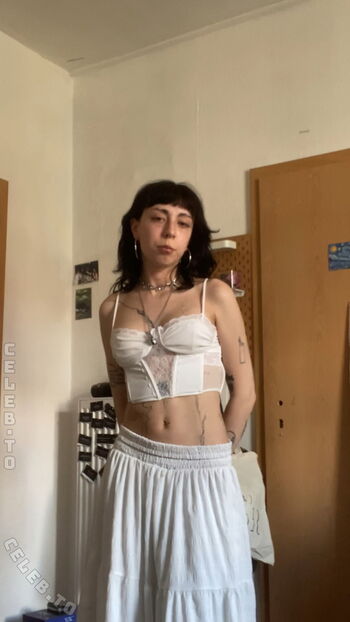 Full leaked Karamelisiertt private onlyfans photo