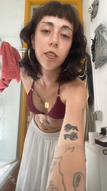 Full leaked Karamelisiertt private onlyfans photo