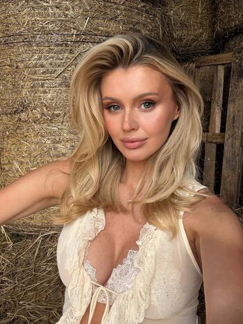 Full leaked Karolina malina private onlyfans photo
