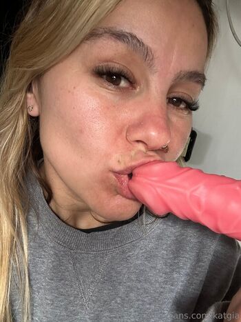 Full leaked Katgia private onlyfans photo