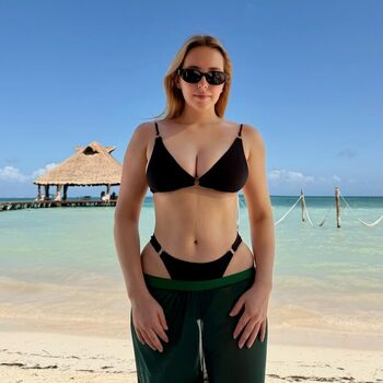 Full leaked Kim migneault private onlyfans photo