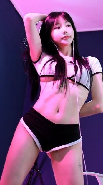 Full leaked Kim yu page private onlyfans photo
