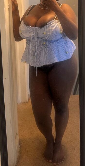 Full leaked Ladeywine private onlyfans photo