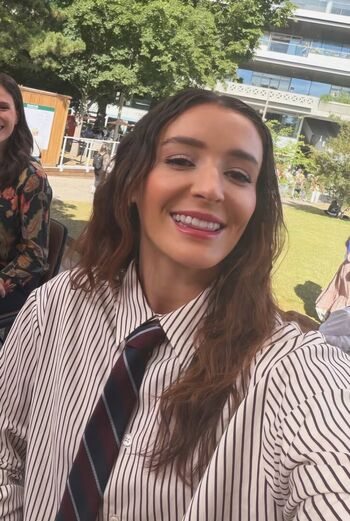 Full leaked Laura robson private onlyfans photo