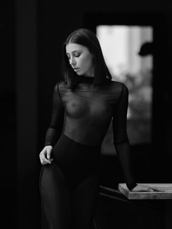 Full leaked Lea kratter page private onlyfans photo