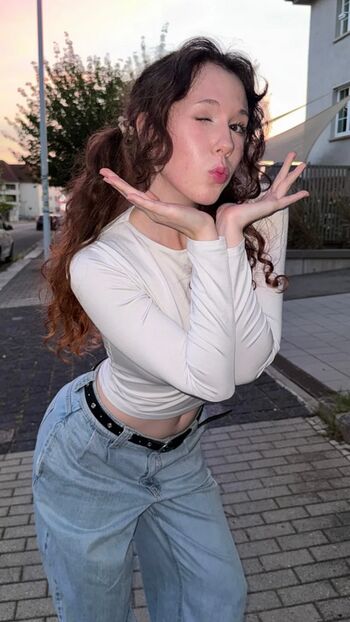 Full leaked Lili parker private onlyfans photo