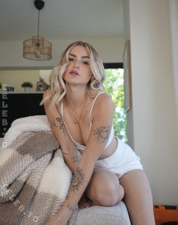 Full leaked Linidreams private onlyfans photo