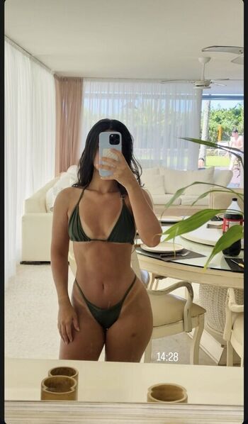 Full leaked Livia araujo private onlyfans photo