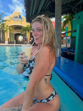Full leaked Mackenzie green private onlyfans photo