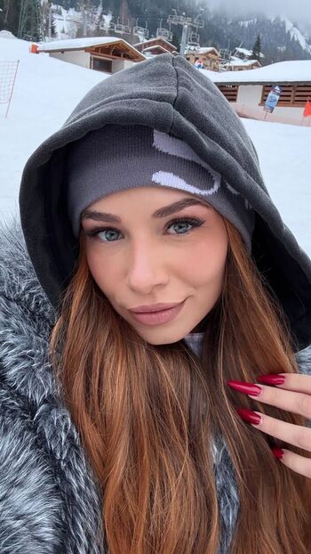 Full leaked Maeva dsc private onlyfans photo