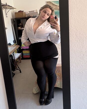 Full leaked Marghisari private onlyfans photo