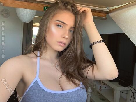 Full leaked Mariablaa private onlyfans photo