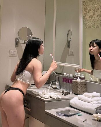 Full leaked May e page private onlyfans photo