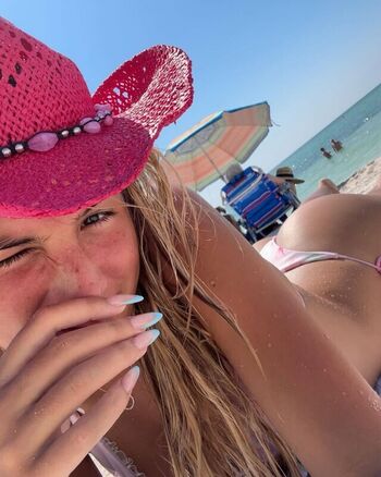 Full leaked Miaawardd private onlyfans photo