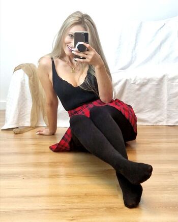 Full leaked Mialight private onlyfans photo