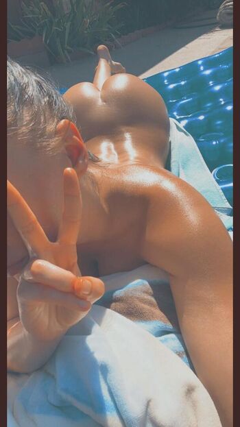 Full leaked Michelleyroo private onlyfans photo