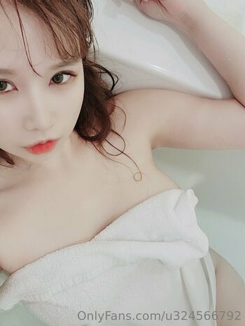 Full leaked Mikachoh page private onlyfans photo