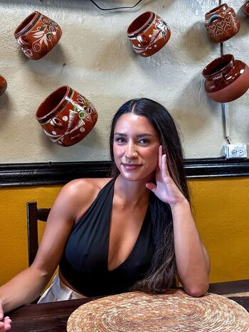 Full leaked Mikaelachavezt private onlyfans photo