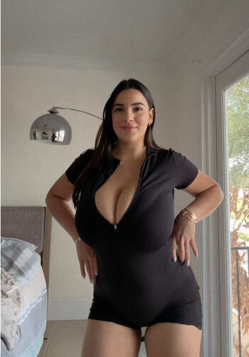 Full leaked Mimi private onlyfans photo