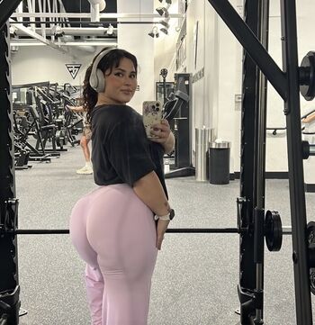 Full leaked Musclemami private onlyfans photo