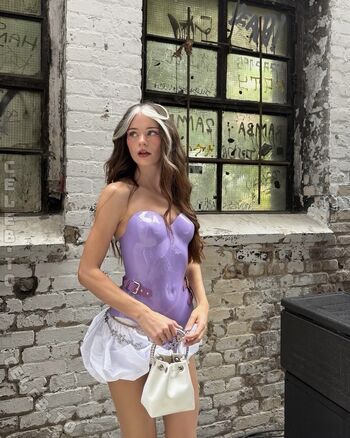 Full leaked Nadinebreaty private onlyfans photo