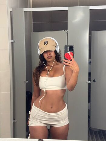Full leaked Nahrin khan private onlyfans photo