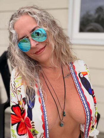 Nancy Miller
