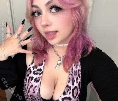Full leaked Nephynee private onlyfans photo