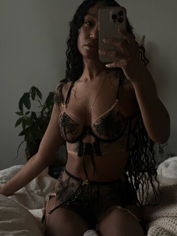 Full leaked Nia simone  page private onlyfans photo