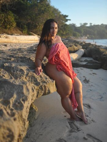 Full leaked Officalleilanilei private onlyfans photo