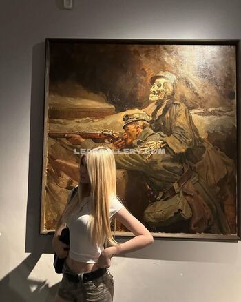 Full leaked Offizieramira private onlyfans photo