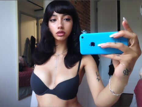 Full leaked Oliviaraynn private onlyfans photo