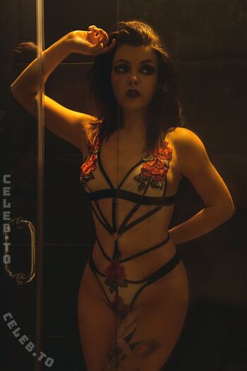Full leaked Olyashaa page private onlyfans photo