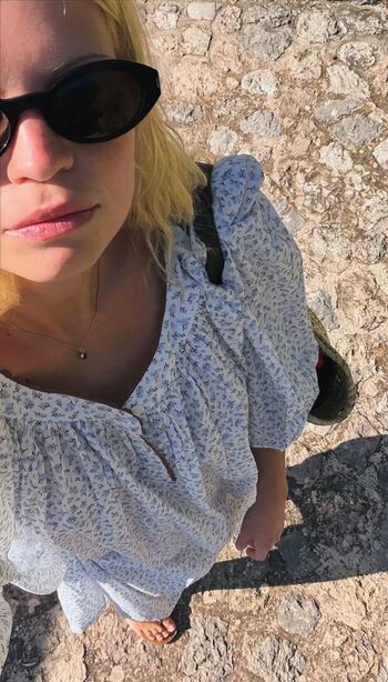 Full leaked Pixie geldof private onlyfans photo