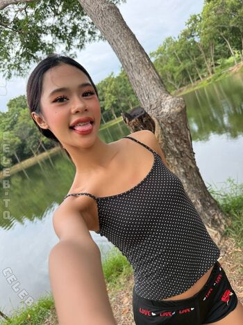 Queeniemeetsworld