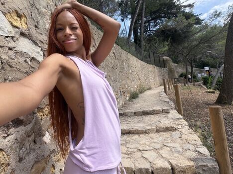 Full leaked Ravyn lenae private onlyfans photo