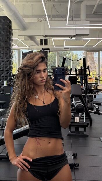 Full leaked Rayna v private onlyfans photo