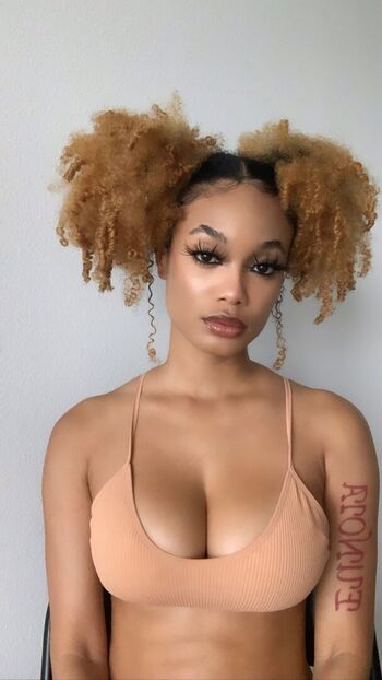 Full leaked Samone private onlyfans photo